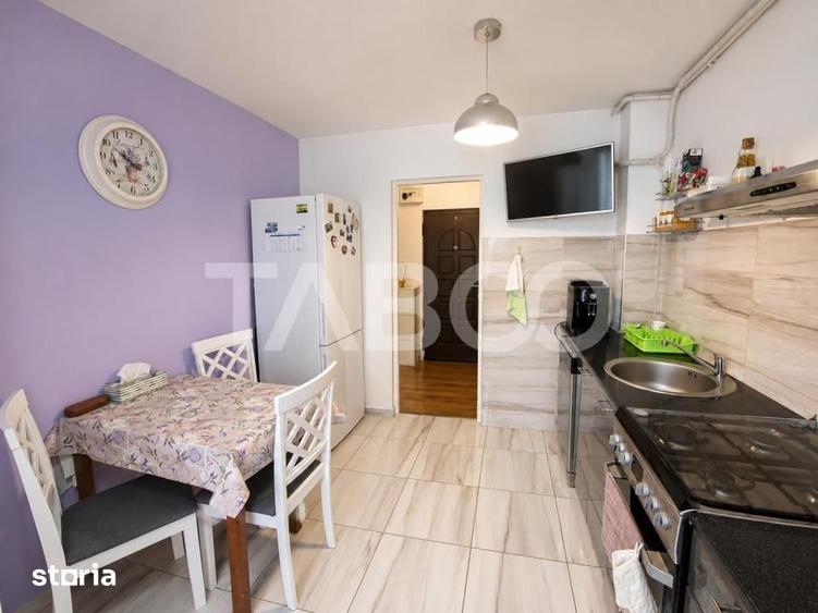 Apartament cu 2 camere decomandat în Trei Stejari