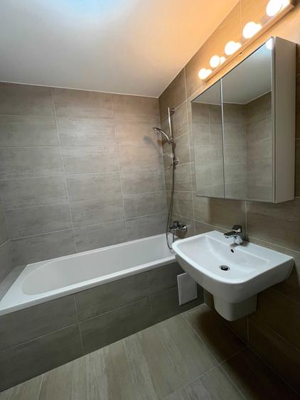 Apartament decomandat în Costin Georgian
