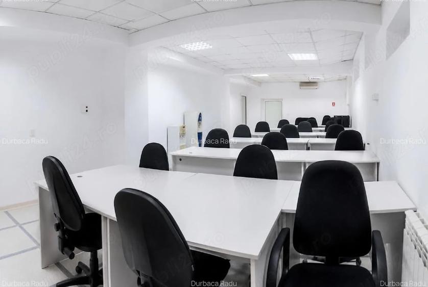 Spațiu comercial, de 300 mp, în Central