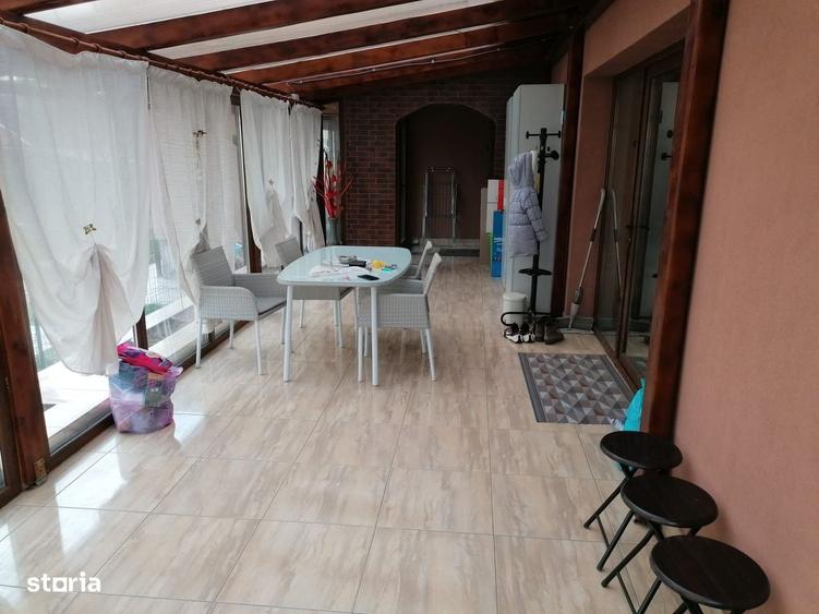 Casă cu 3 camere cu Teren 1197 Mp în Central