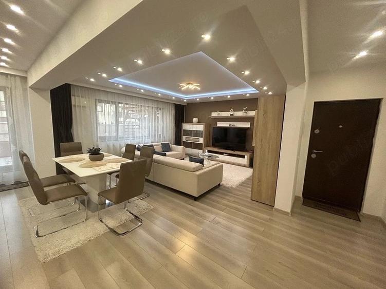 Apartament cu 3 camere semidecomandat, mobilat în Bucureștii Noi