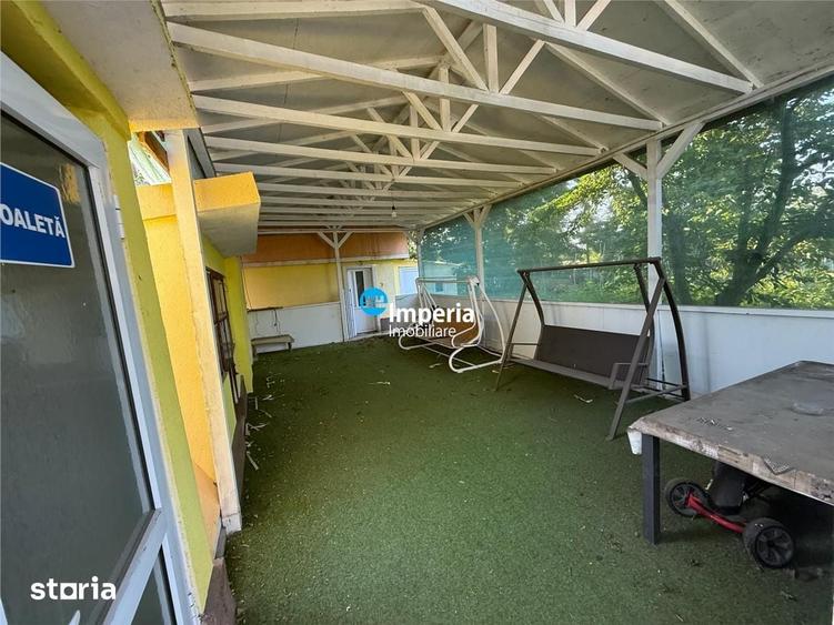Casă cu 6 camere cu Teren 1330 Mp în Victoria