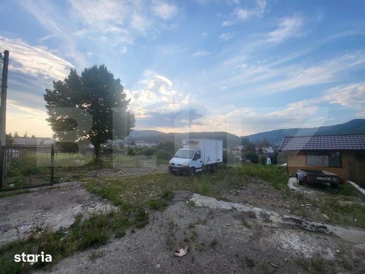 Teren de 2053 mp, în Central