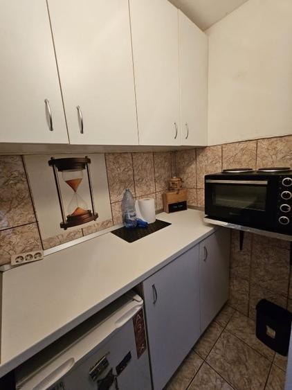 Garsonieră decomandată, mobilată în Buziașului