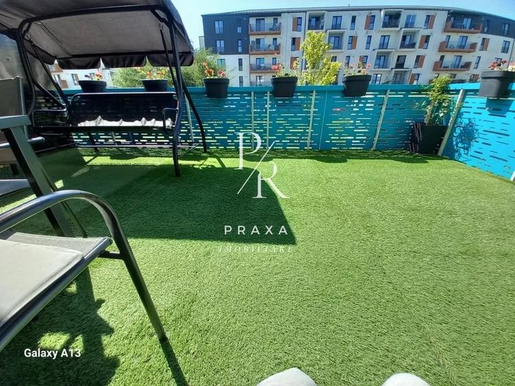 Apartament cu 3 camere semidecomandat, mobilat în Florești