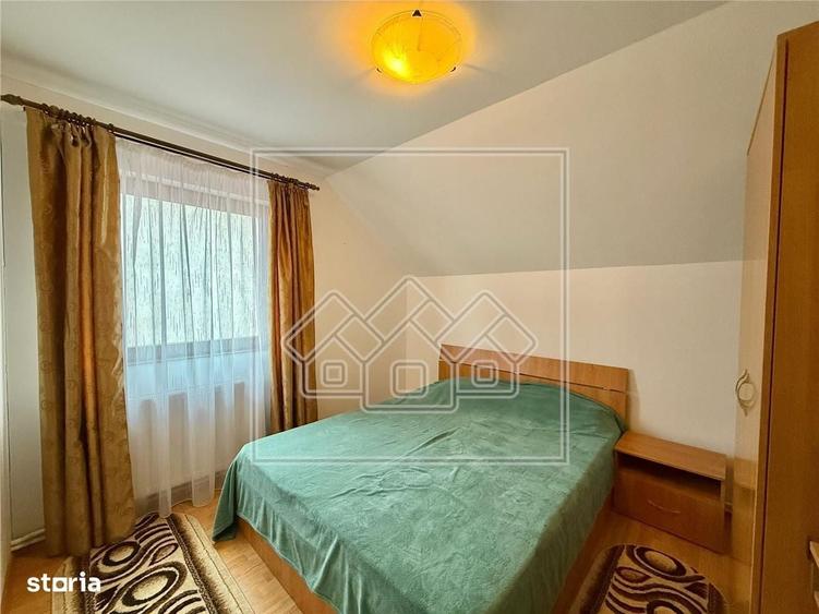 Casă cu 4 camere cu Teren 500 Mp în Sadu