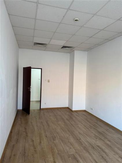 Birou, de 58 mp, în Politehnica