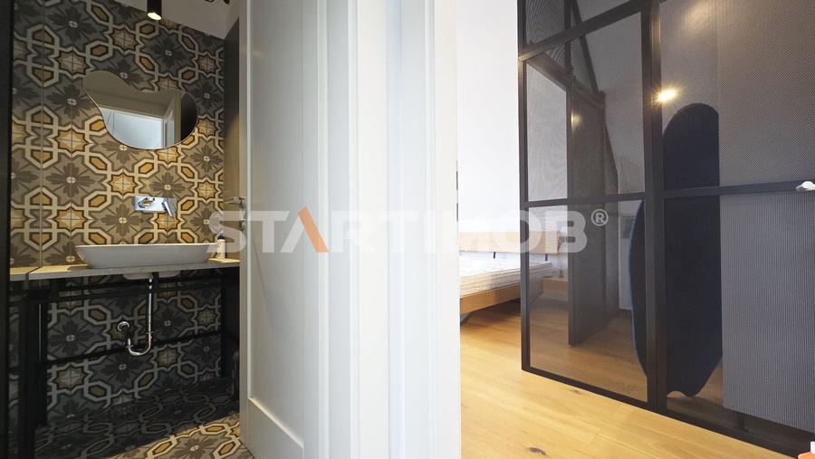 Apartament cu 3 camere decomandat, mobilat în Ultracentral