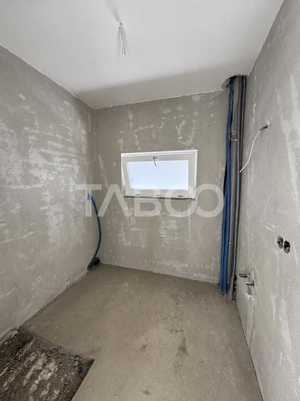 Casă individuală cu 4 camere cu Canalizare în Șura Mică