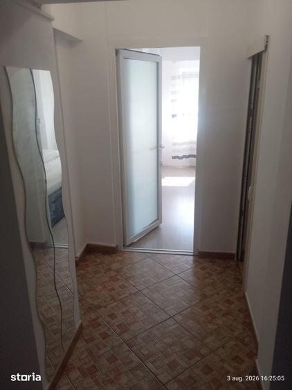 Apartament cu 3 camere în Crângași