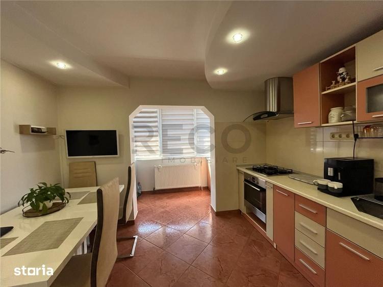 Apartament cu 3 camere decomandat în Nufărul