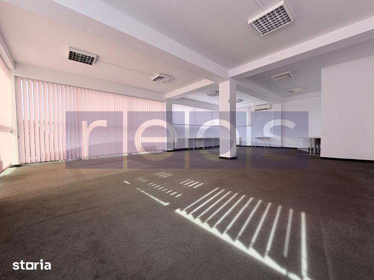Spațiu comercial, de 212 mp, în Central