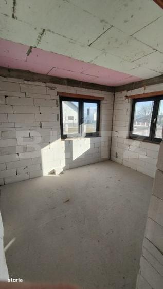 Casă cu 4 camere cu Teren 1300 Mp în Bosanci