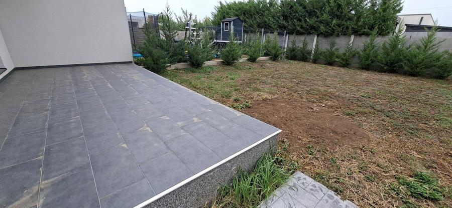 Duplex cu 4 camere cu Canalizare în Dumbrăvița
