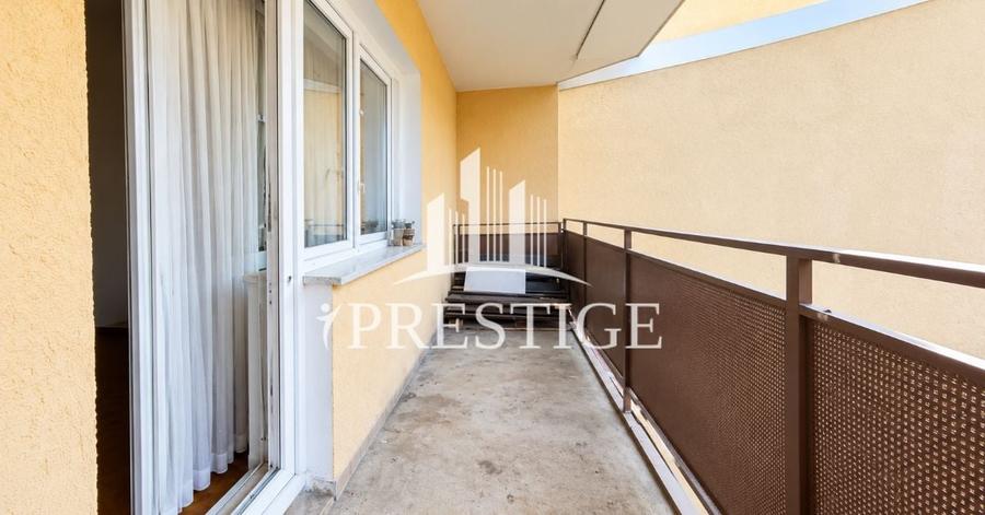 Apartament cu 3 camere, mobilat în Central