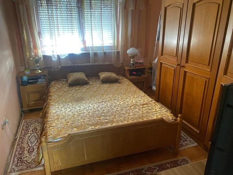 Apartament cu 3 camere decomandat în Tinca