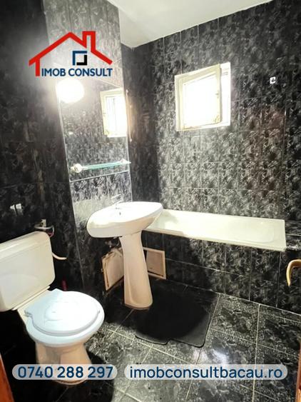Apartament cu 3 camere decomandat în Republicii