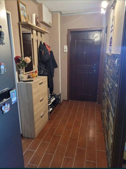 Apartament cu 3 camere circular, mobilat în Brătianu