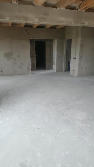 Casă cu 3 camere în Central