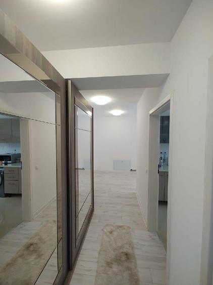 Apartament cu 2 camere decomandat, mobilat în Berceni