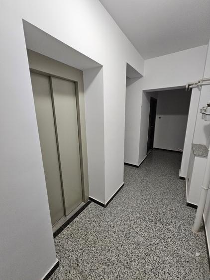 Apartament cu 2 camere decomandat în Chitila