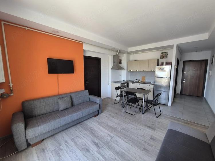 Apartament cu 2 camere semidecomandat în Ștefăneștii de Jos