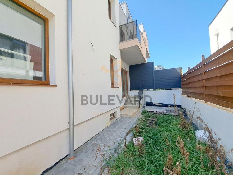 Duplex cu 4 camere cu Canalizare în Florești