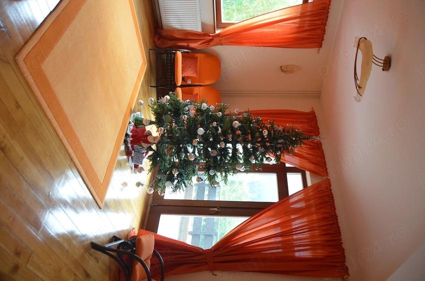 Casă cu 1 camere cu Teren 1627 Mp în Poiana