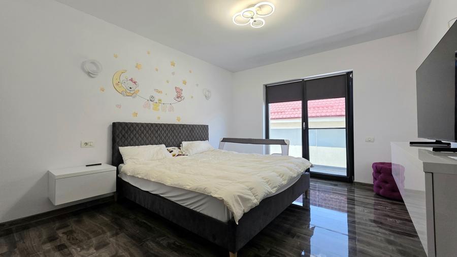 Casă individuală cu 3 camere cu Canalizare în Năvodari