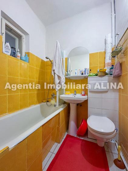 Casă cu 3 camere cu Teren 500 Mp în Central