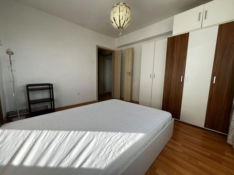 Apartament cu 3 camere, mobilat în Ultracentral