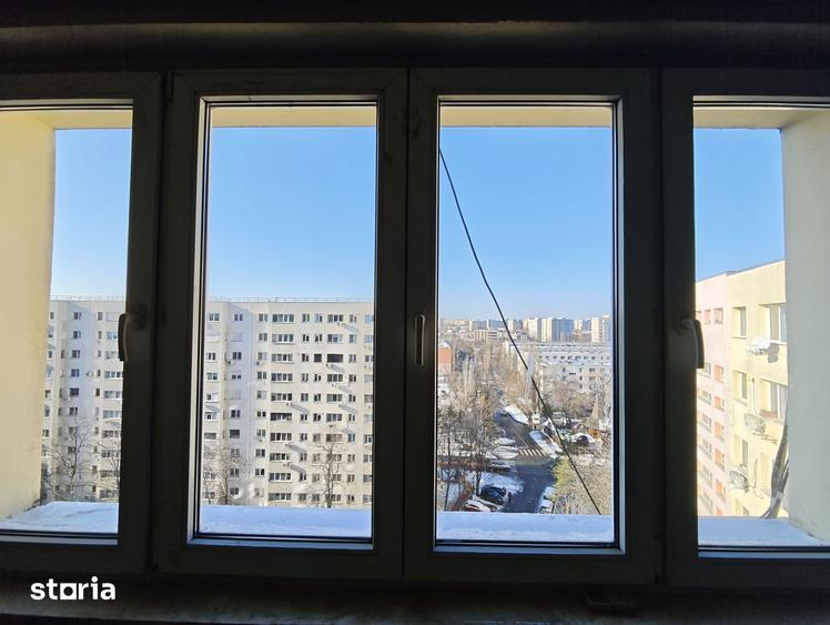 Apartament cu 2 camere decomandat în Titan