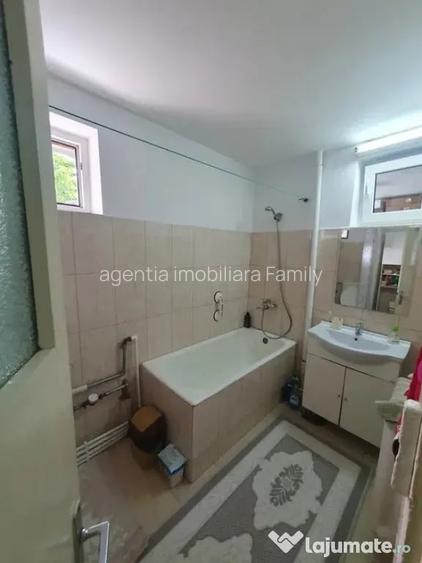 Apartament Cu 4 Camere Decomandate Zona Marasesti - Suceava (Suceava)