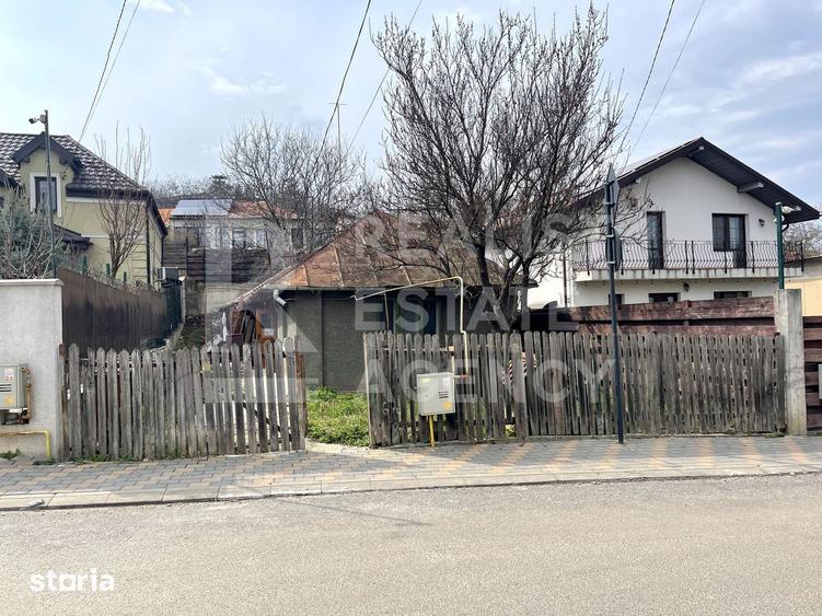 Casă cu 3 camere cu Canalizare în Moara de Vânt