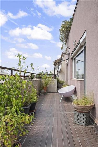 Penthouse cu 6 camere decomandat, mobilat în Aviatorilor
