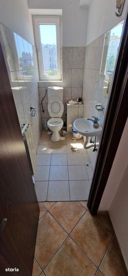 Casă cu 5 camere cu Teren 180 Mp în Tomis II