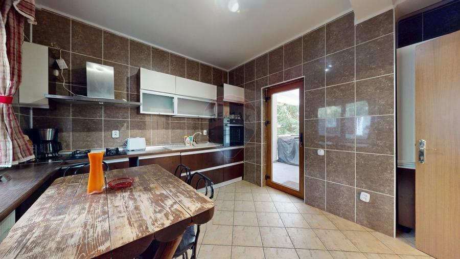 Casă individuală cu 5 camere cu Teren 745 Mp în Cioplea