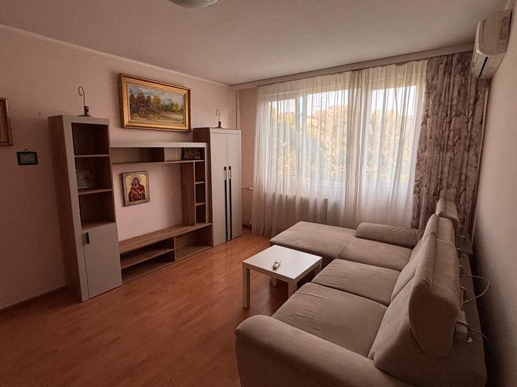 Apartament cu 2 camere decomandat în Politehnica
