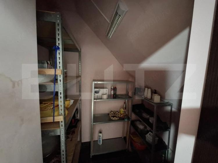 Apartament cu 3 camere de vanzare,zona Micro 16 - 5