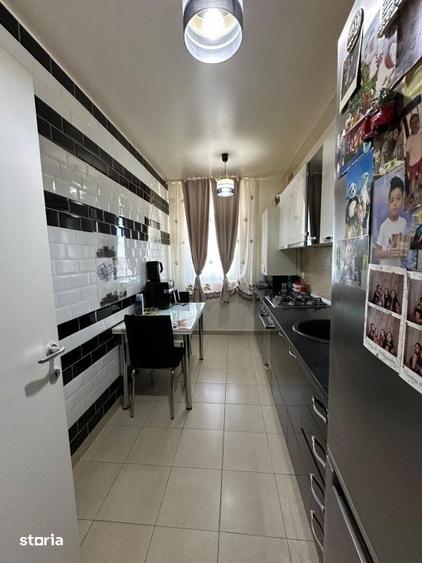 Apartament cu 3 camere, mobilat în Central