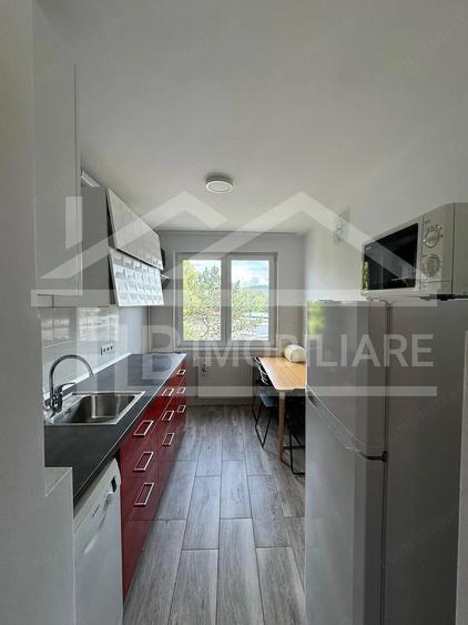 Apartament cu 3 camere decomandat în Aleea Carpați