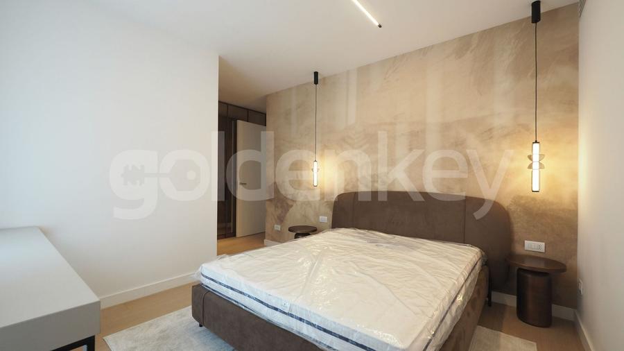 Apartament cu 4 camere semidecomandat, mobilat în Aviatorilor