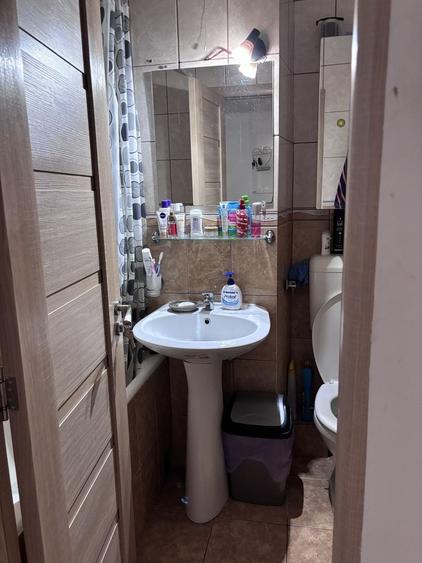 Se ofera spre vanzare apartament cu 3 camere - 7