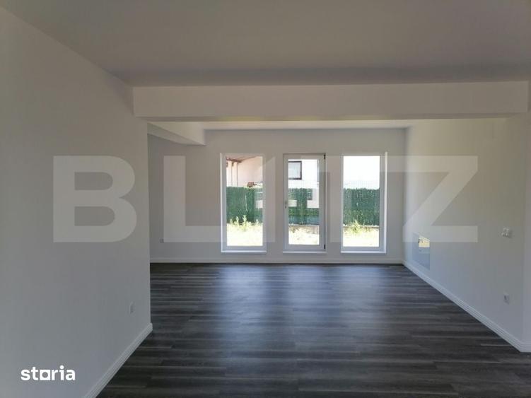 Casă cu 6 camere cu Teren 488 Mp în Răzvad