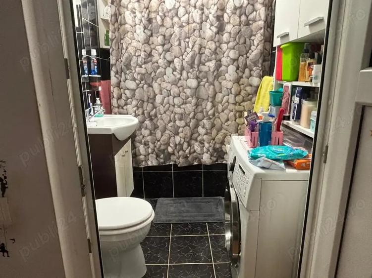 Casă cu 2 camere în Hunedoara