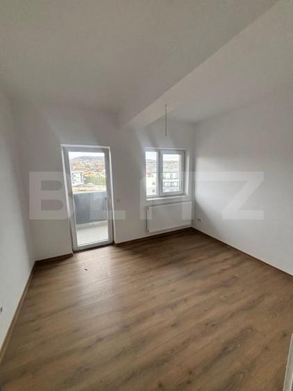 Apartament modern cu 3 camere, 65 mp utili+ terasa generoasa  Str. Aurel V - 7