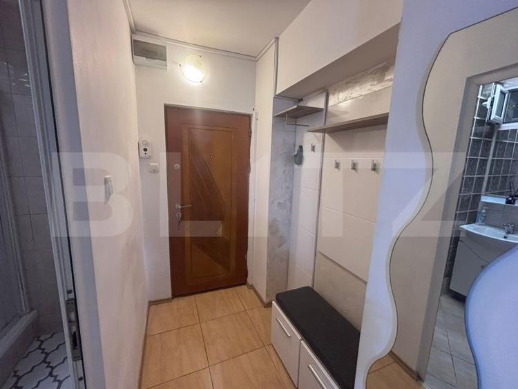 Apartament cu 2 camere semidecomandat, mobilat în Mazepa 1