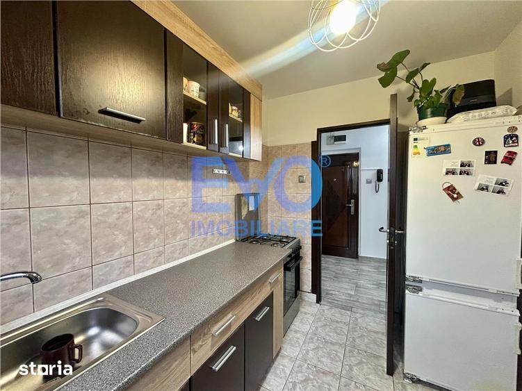 Apartament cu 2 camere în Podu Roș