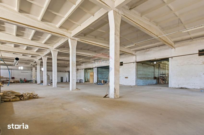 Spațiu comercial, de 11,500 mp, în Central