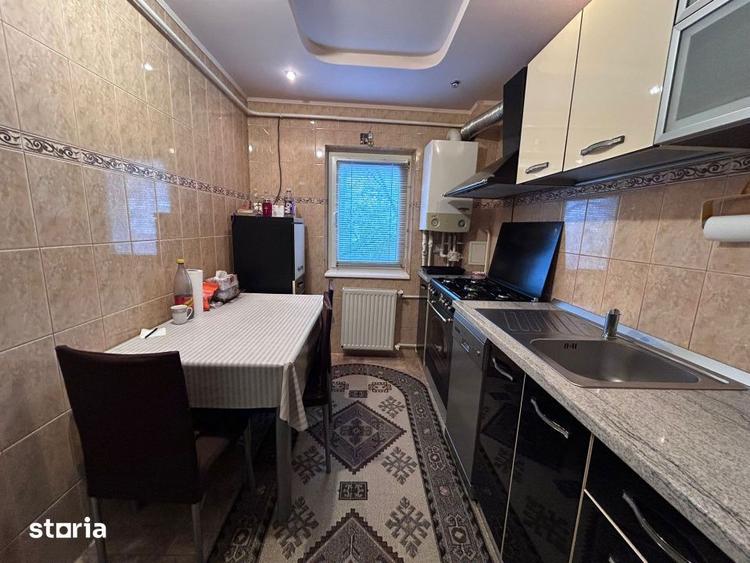 Apartament cu 3 camere, mobilat în Brăilița